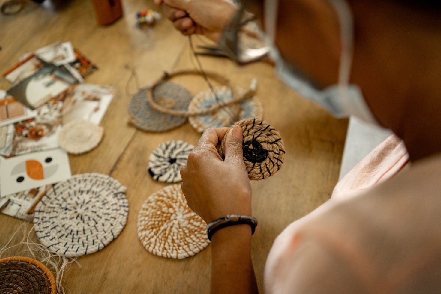 Presenteie com significado e arte artesanal